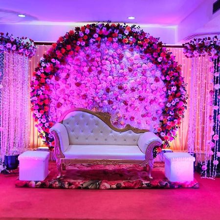 Hotel Pradeep Palace Gorakhpur Extérieur photo