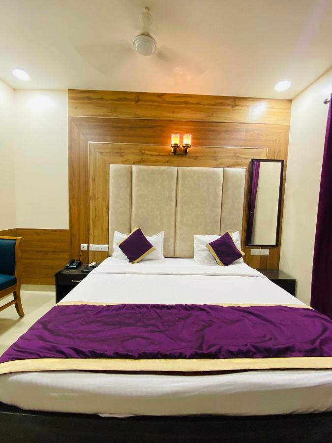 Hotel Pradeep Palace Gorakhpur Extérieur photo