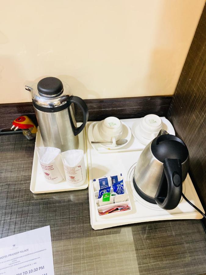 Hotel Pradeep Palace Gorakhpur Extérieur photo