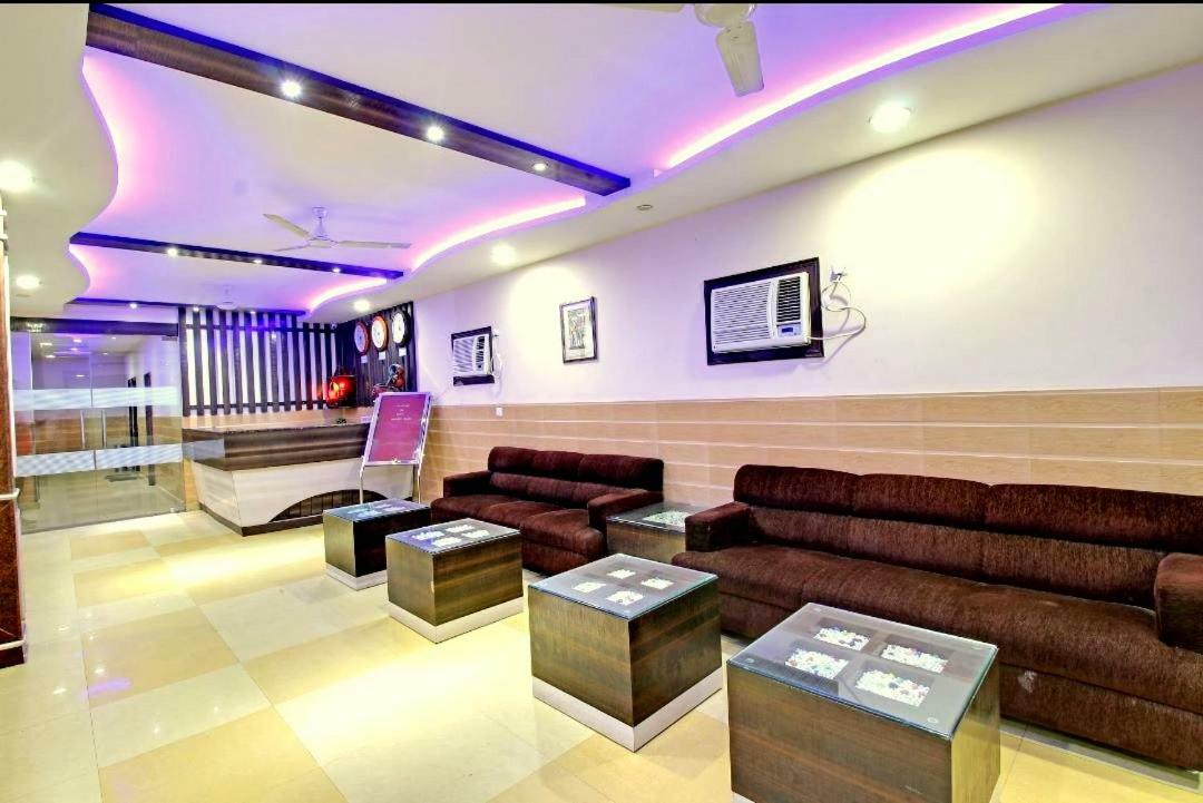 Hotel Pradeep Palace Gorakhpur Extérieur photo